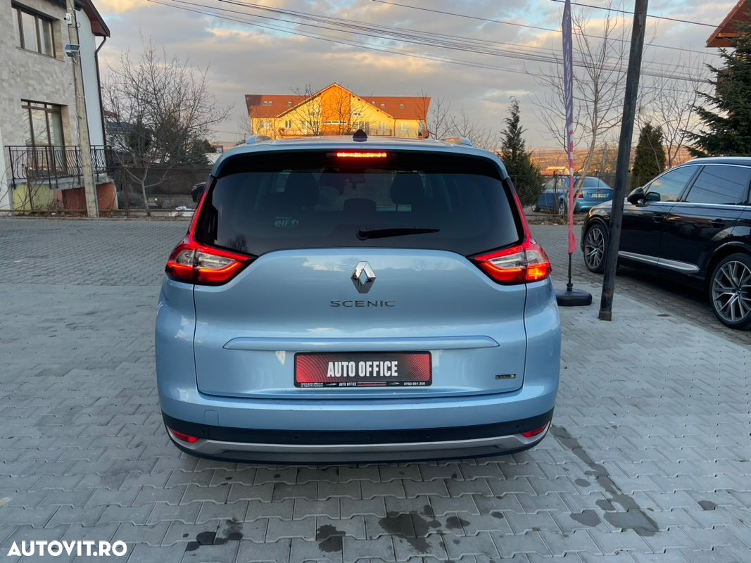 Renault Grand Scenic - 15