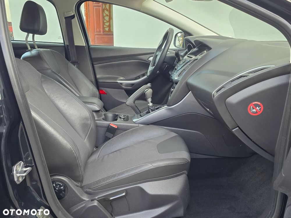 Ford Focus 1.6 EcoBoost Start-Stopp-System Titanium - 27
