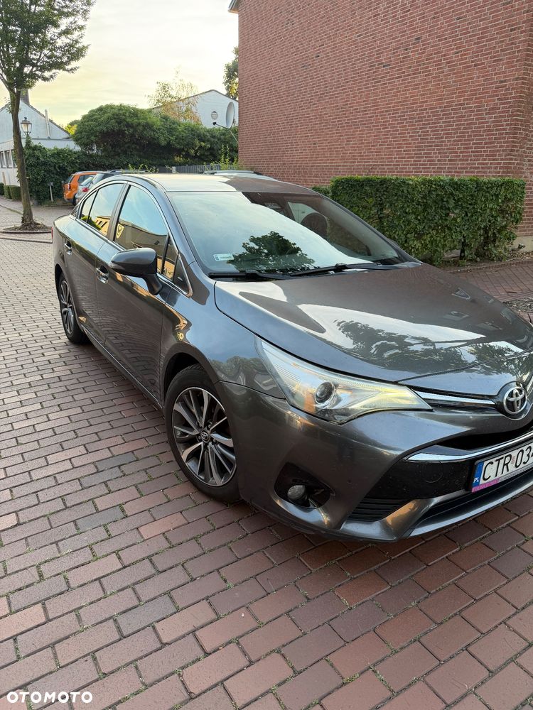 Toyota Avensis 2.0 Premium MS - 1