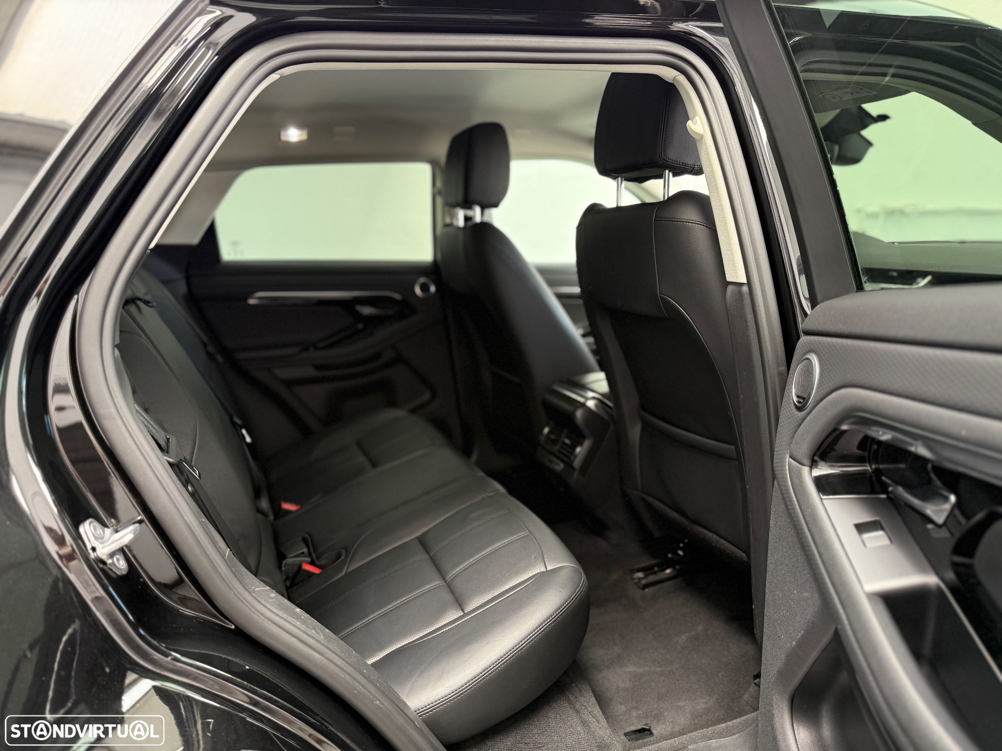 Land Rover Range Rover Evoque 1.5 P300e AWD R-Dynamic HSE Auto - 7