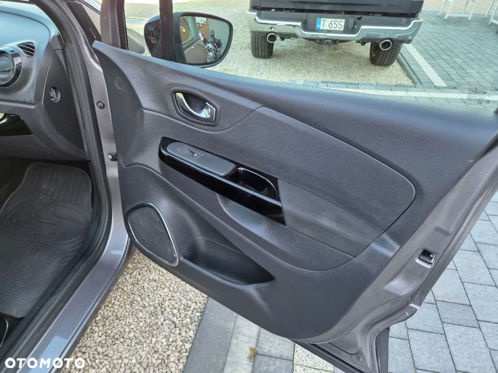 Renault Captur - 21