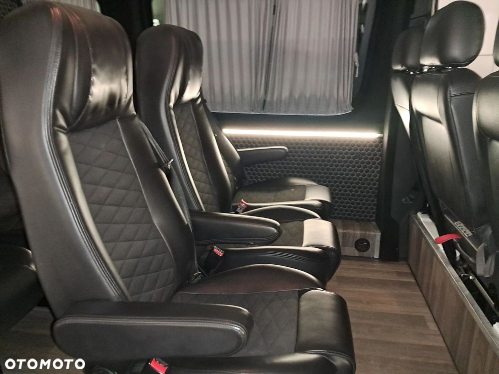 Mercedes-Benz Sprinter 907.221 - 14