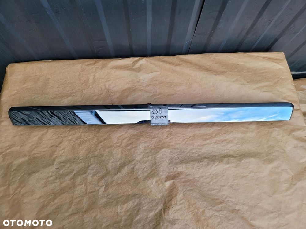 MERCEDES B KLASA W245 LISTWA CHROMOWA TYLNEJ KLAPY LIFT 08-011 A1697402093 - 2