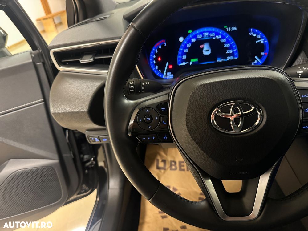 Toyota Corolla 1.8 HSD Exclusive - 8