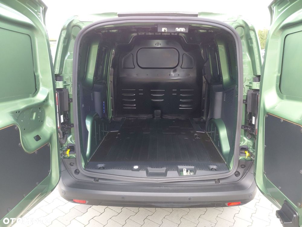 Ford Transit Courier - 9