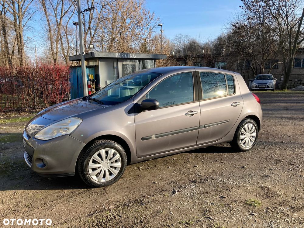 Renault Clio 1.5 dCi Authentique - 1