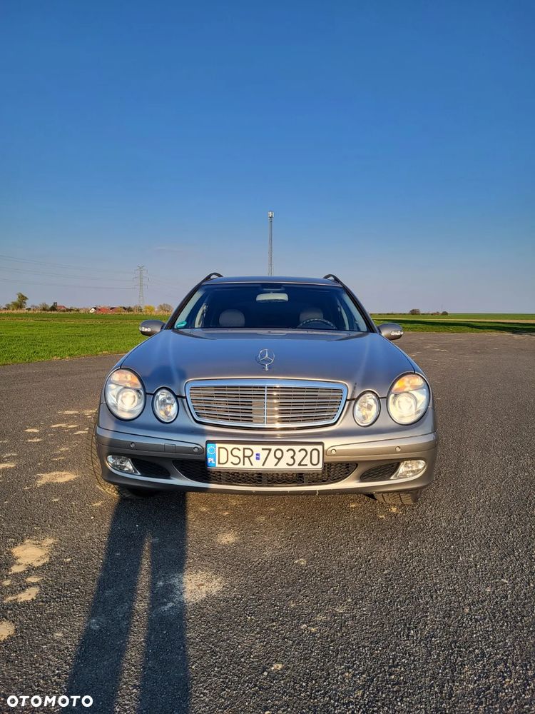 Mercedes-Benz Klasa E 320 T Classic - 6