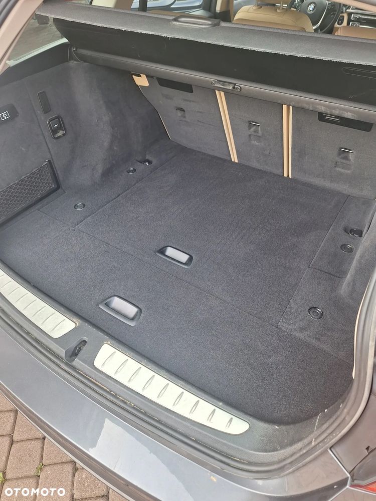 BMW Seria 3 320d Luxury Line - 9