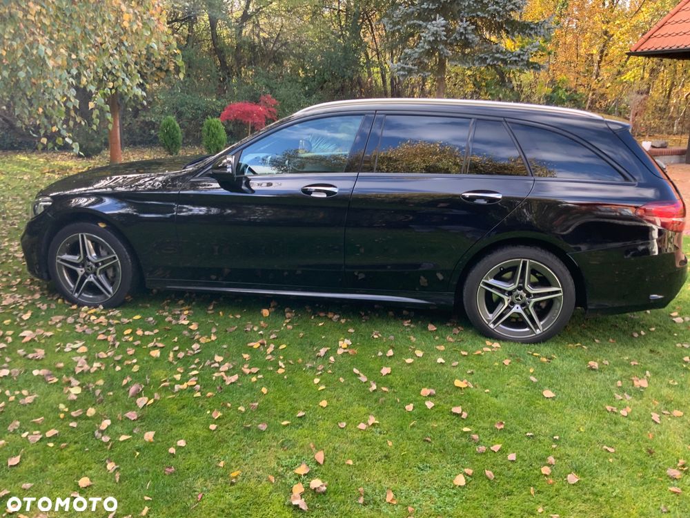 Mercedes-Benz C-Class 2019 photo 5
