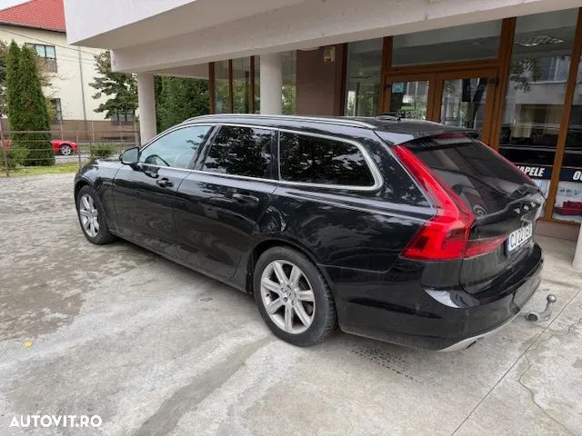 Volvo V90 D4 Momentum - 2