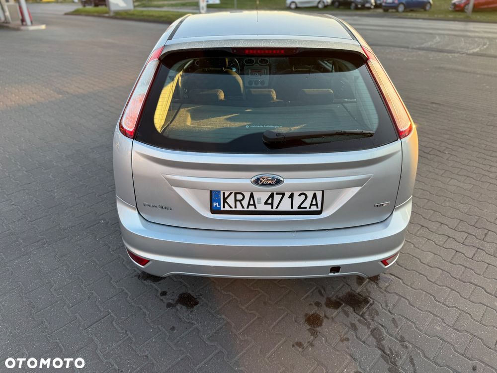 Ford Focus 1.6 TDCi DPF Style+ - 9
