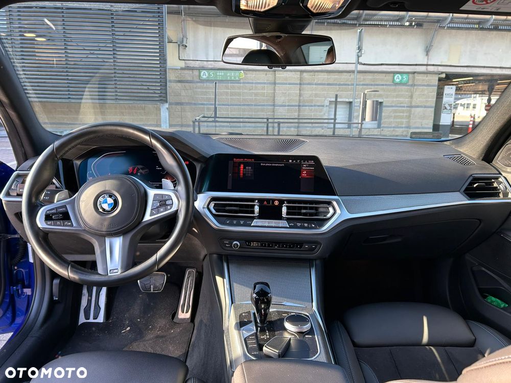 BMW Seria 3 320d M Sport - 10