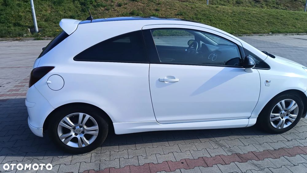 Opel Corsa 1.4 16V Limited Edition - 31