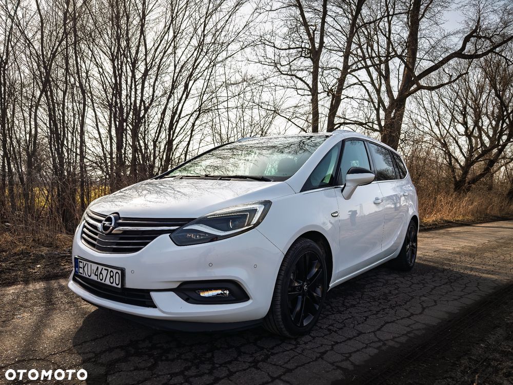 Opel Zafira - 1