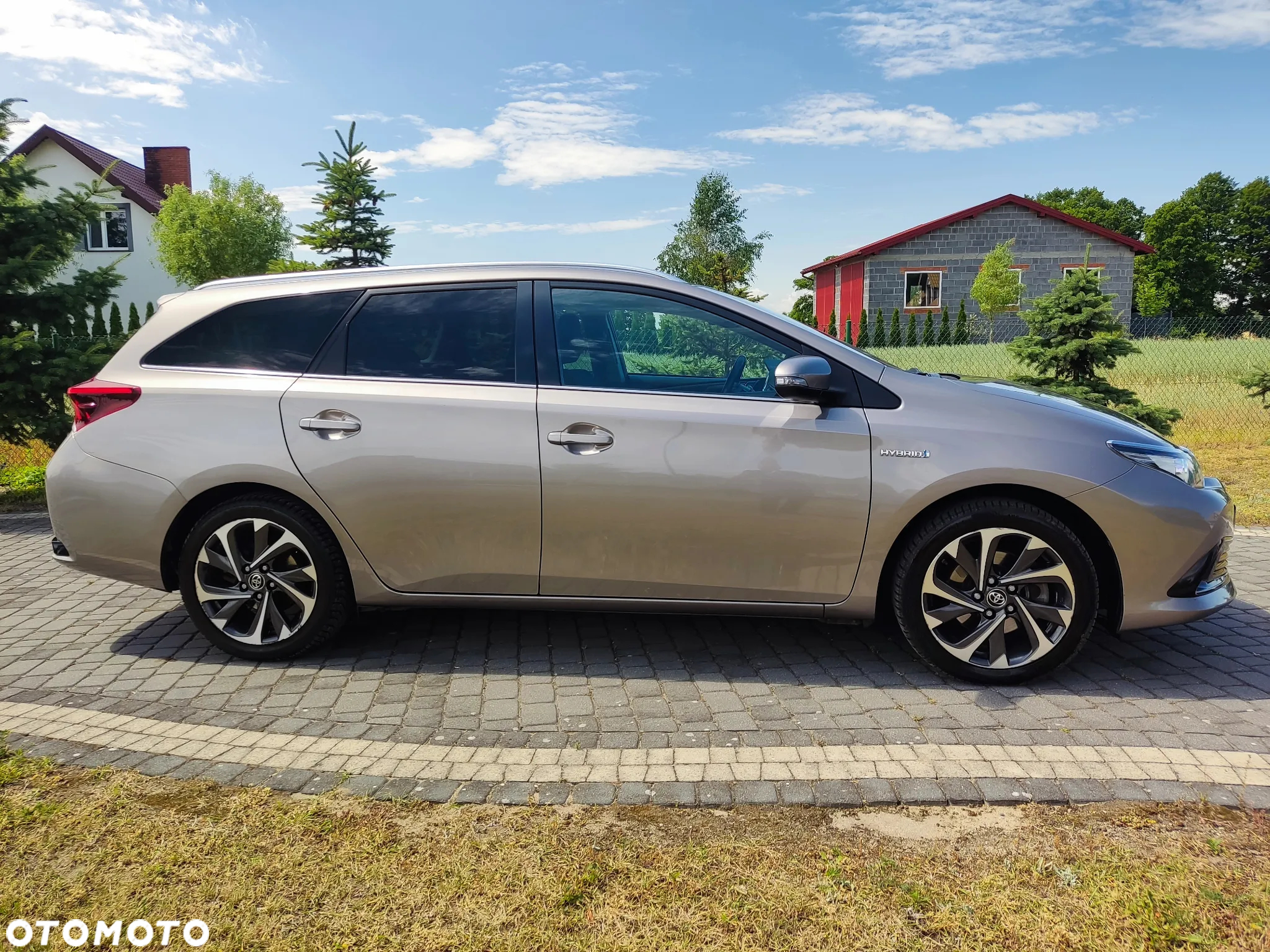 Toyota Auris 1.8 VVT-i Hybrid Automatik Design Edition - 9