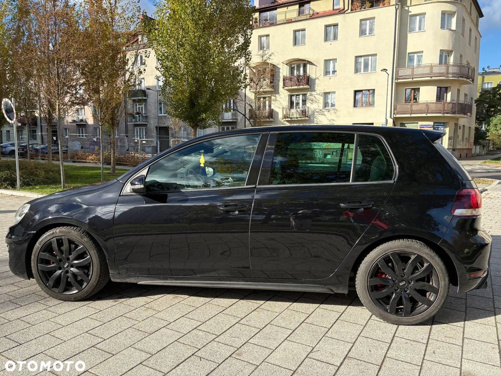 Volkswagen Golf VI 2.0 TSI GTI - 4