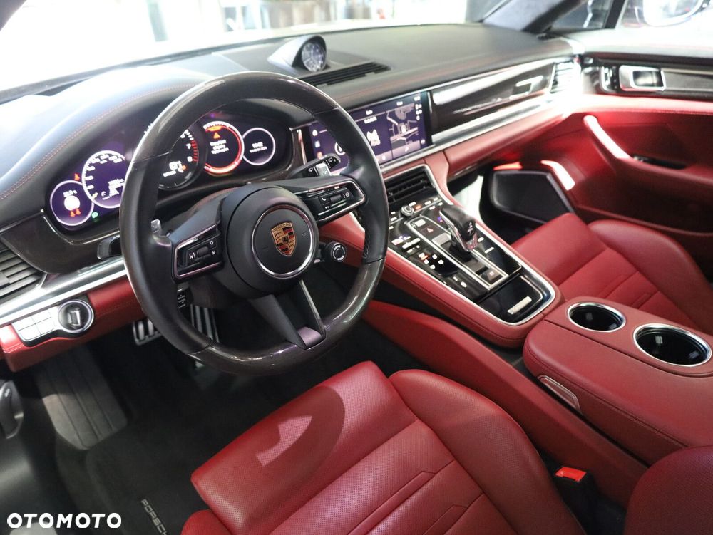 Porsche Panamera - 8