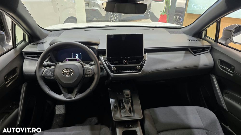 Toyota Corolla Cross - 8