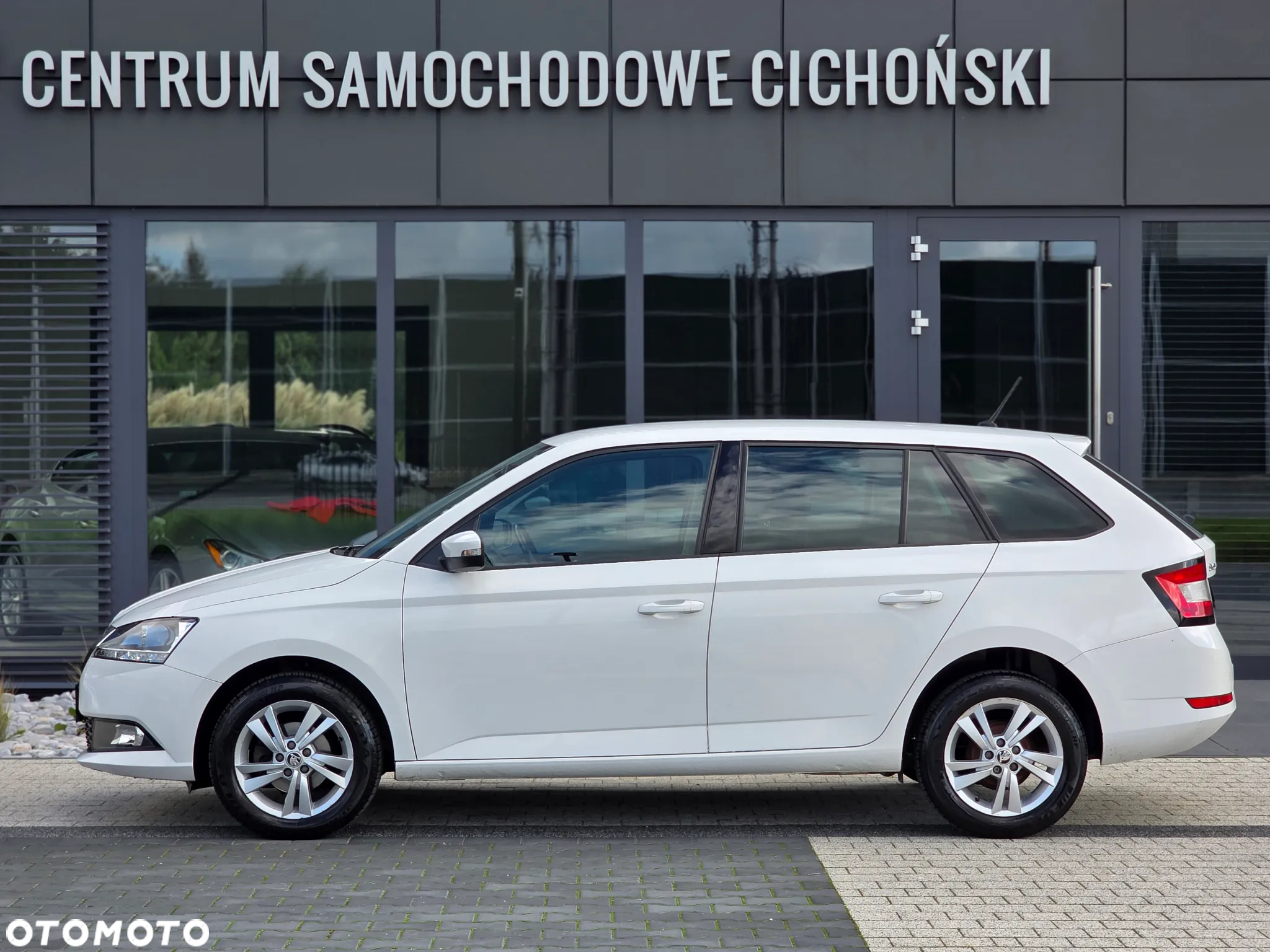 Skoda Fabia 1.0 Ambition - 10