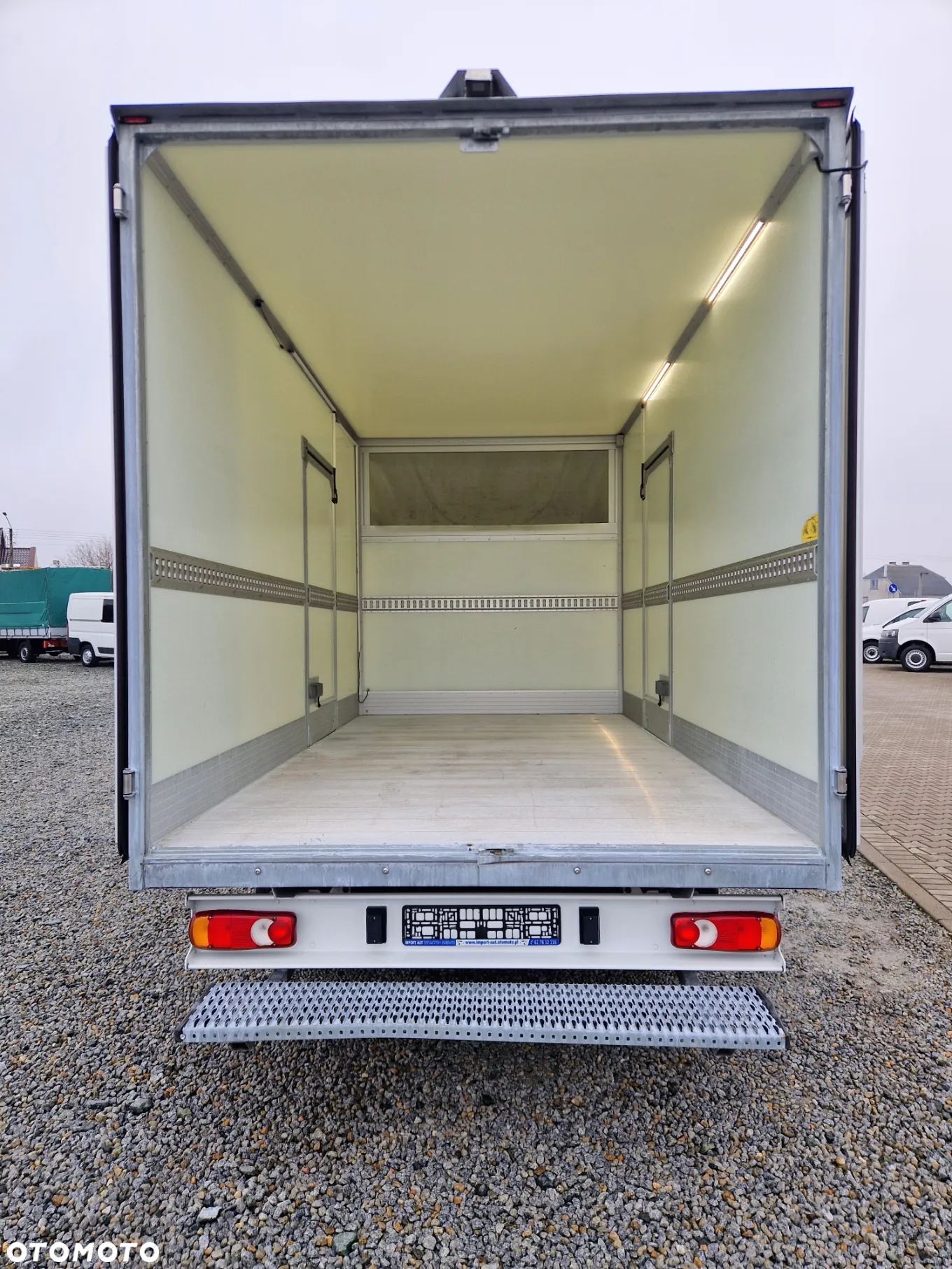 Peugeot BOXER 2,2 HDI 165 KONNY KONTENER 4,2M KLIMA WEBASTO KAMERA 107T/KM PRZEBIEGU GWARANCJA - 34