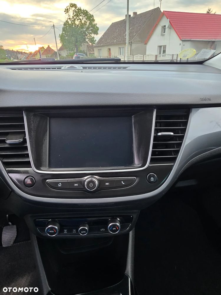 Opel Crossland X - 11