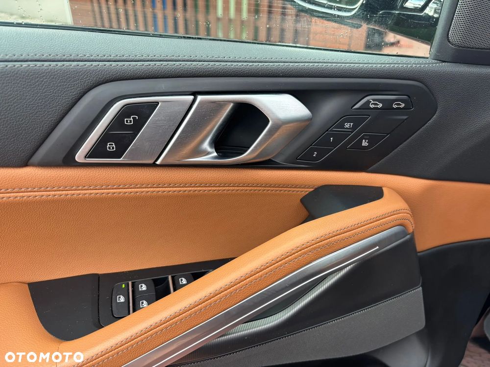 BMW X6 xDrive40i mHEV - 16