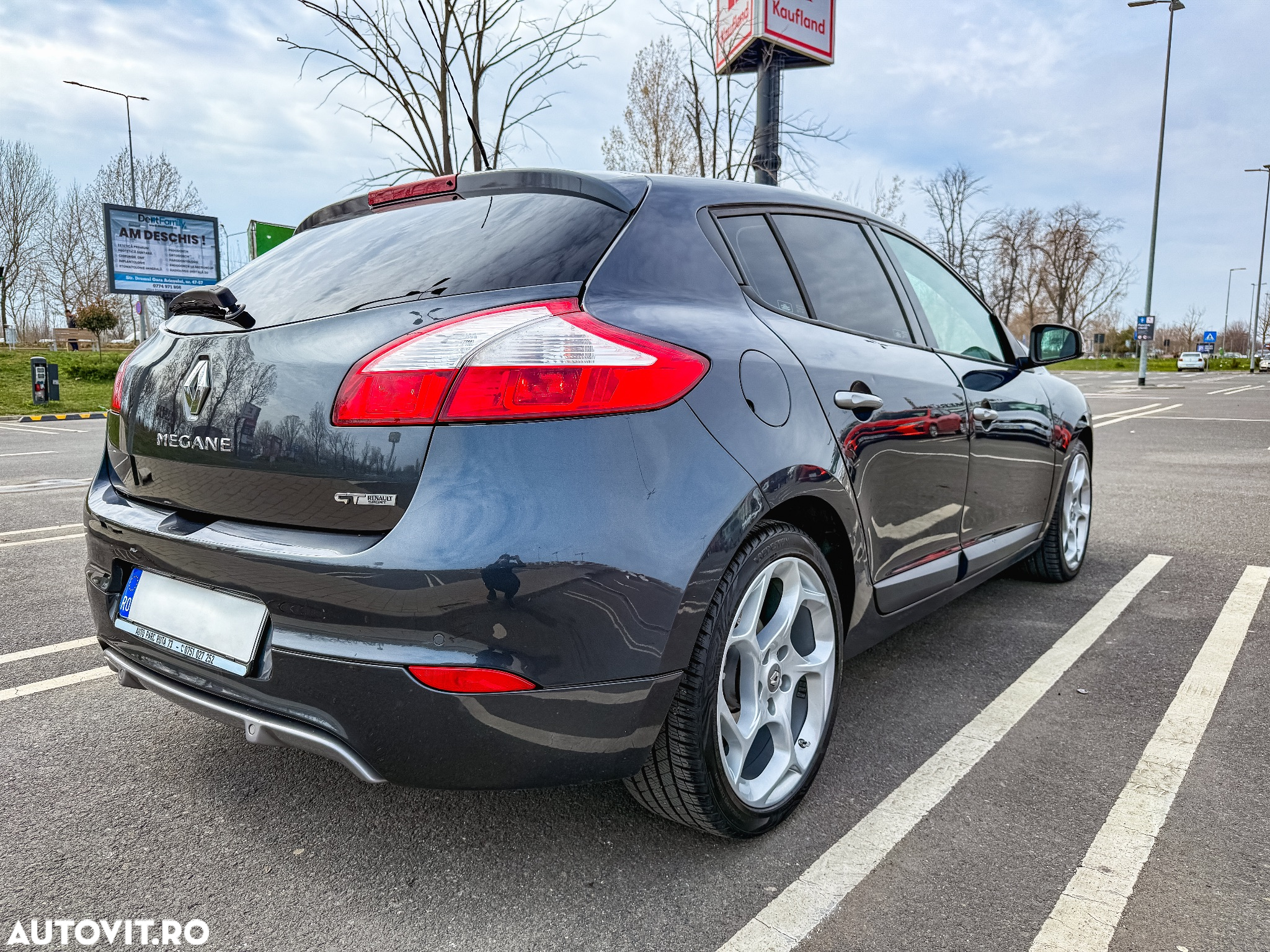 Renault Megane TCe 180 GT - 3