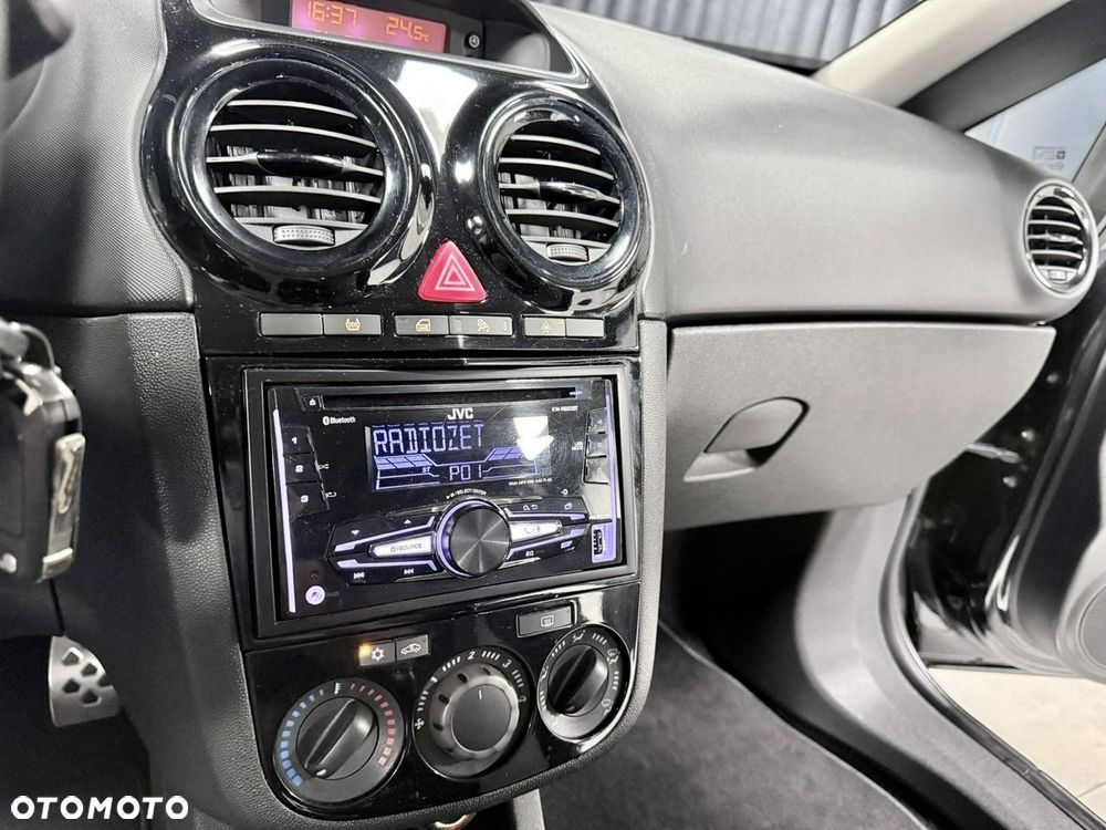 Opel Corsa 1.6 Turbo OPC - 25