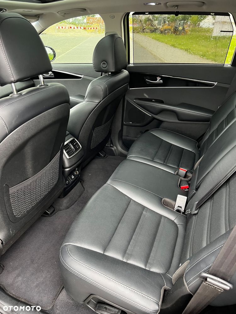 Kia Sorento - 8