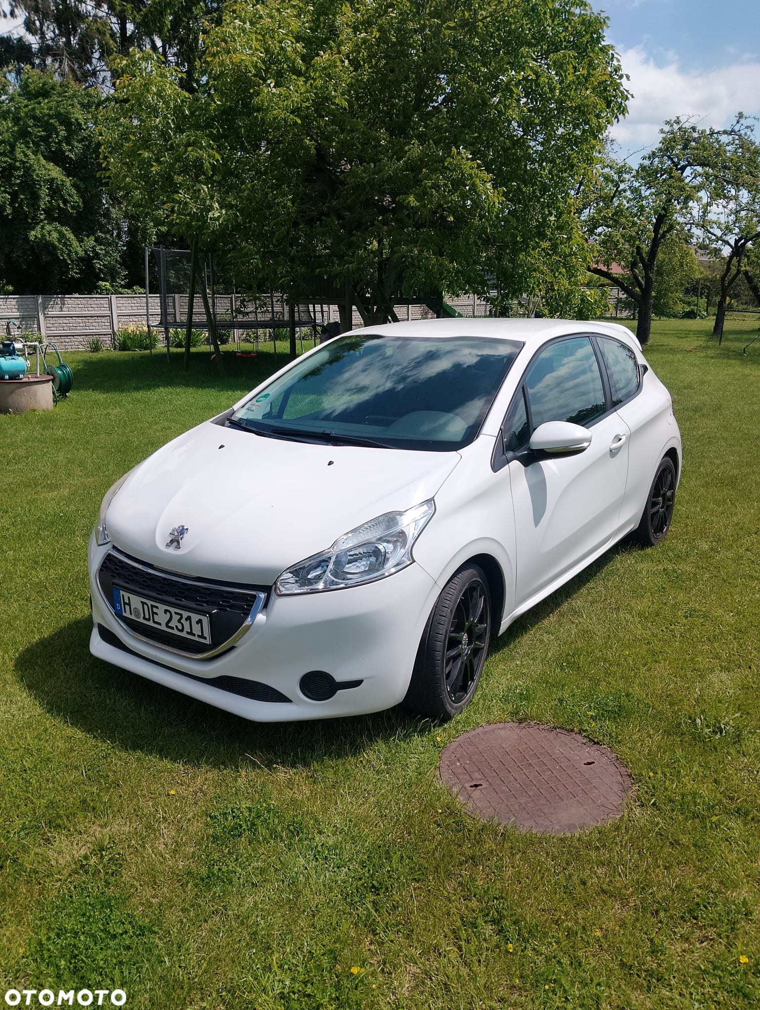 Peugeot 208 - 10
