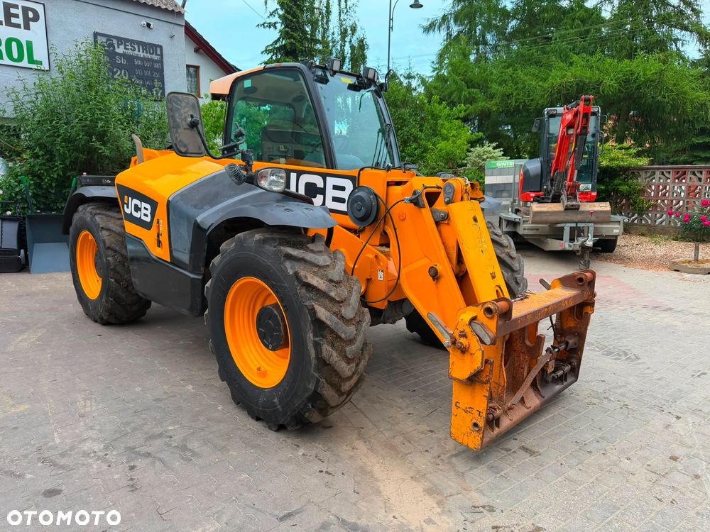 JCB 536-70 Agri Xtra - 9
