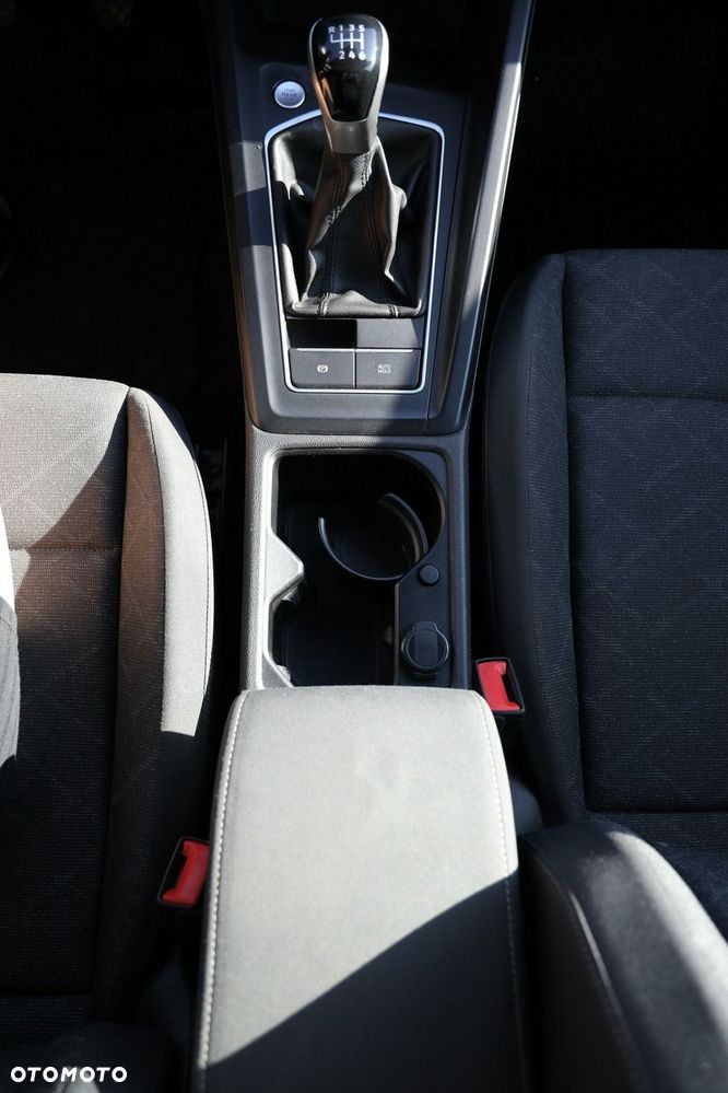 Volkswagen Golf 2.0 TDI Life - 21