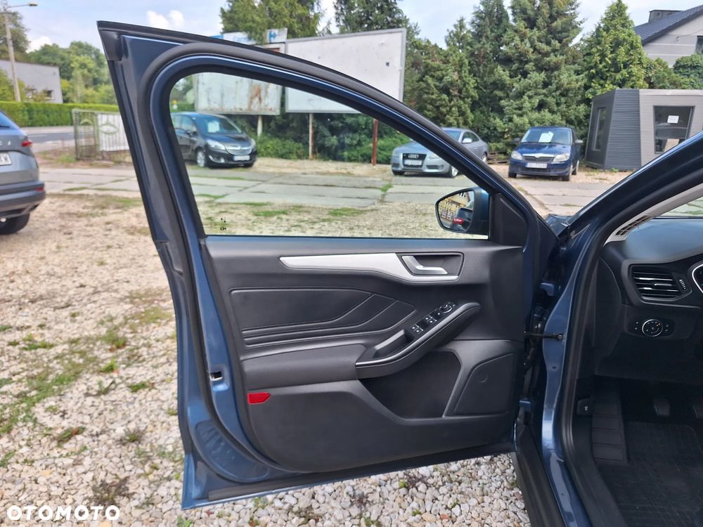 Ford Focus 1.5 EcoBlue Connected - 16