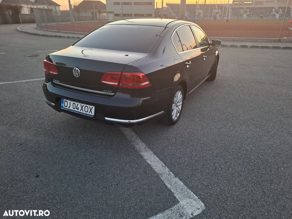 Volkswagen Passat 2.0 TDI BlueMotion Tehnology DSG Comfortline - 8