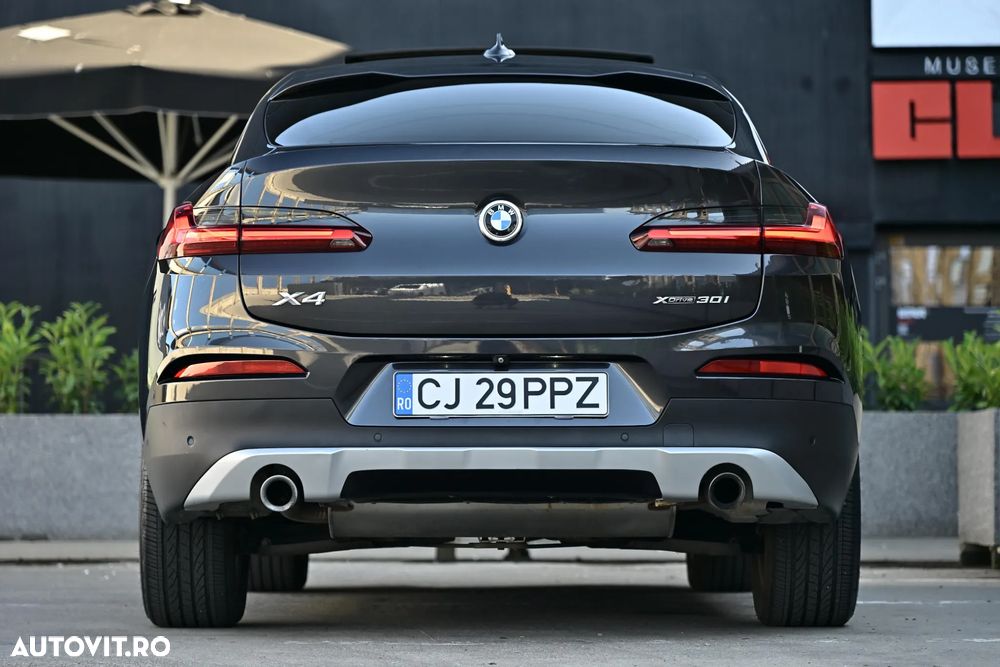 BMW X4 xDrive30i AT xLine - 12