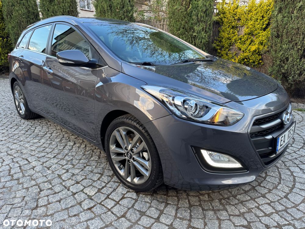 Hyundai i30 blue 1.6 GDI Style - 2