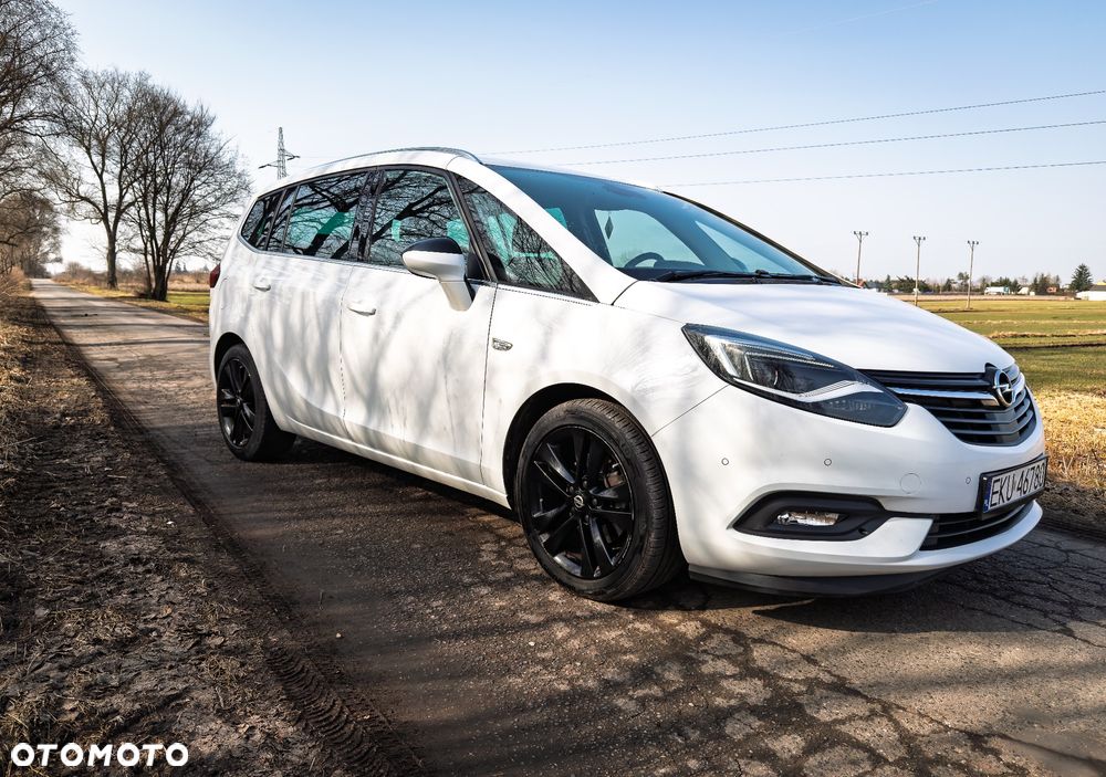 Opel Zafira - 2