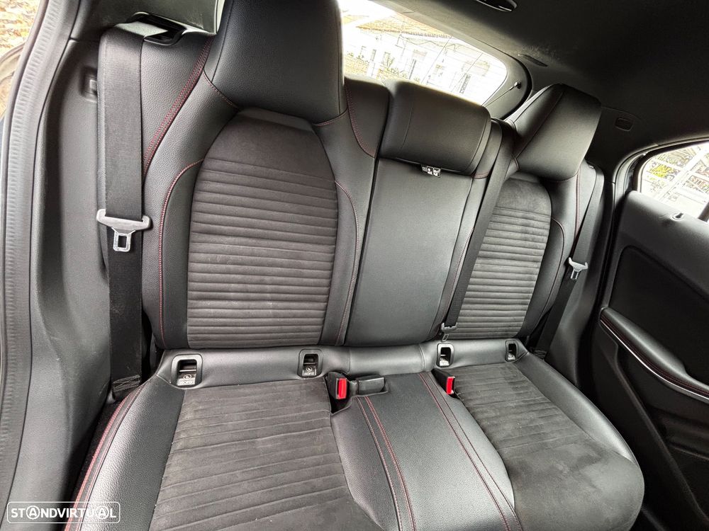 Mercedes-Benz A 160 d AMG Line - 13
