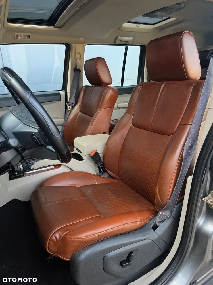 Jeep Commander 5.7 V8 Overland - 14