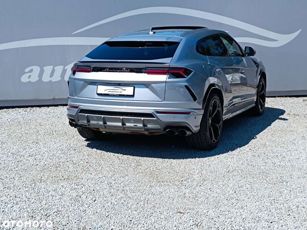 Lamborghini Urus - 20