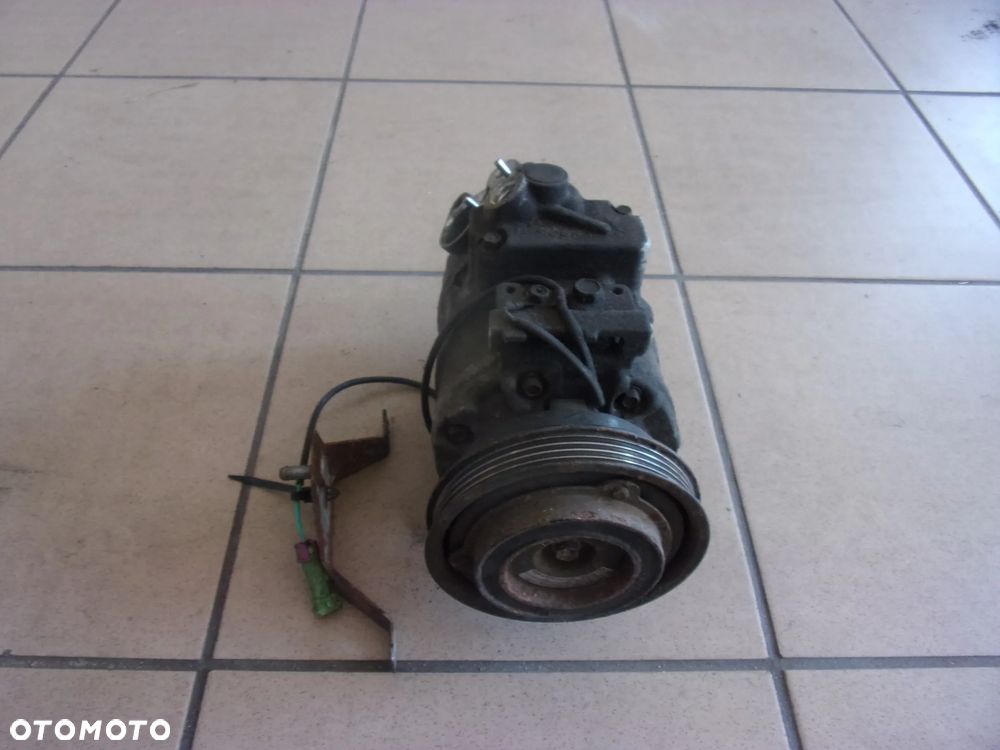 Kompresor sprężarka klimatyzacji VW Skoda Seat Audi 8D0260808 - 1