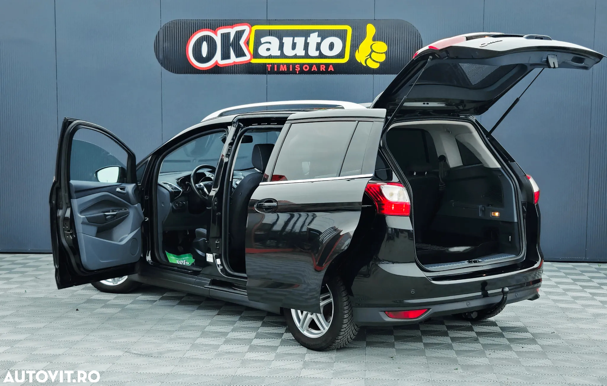 Ford Grand C-Max 1.6 TDCi Titanium - 28