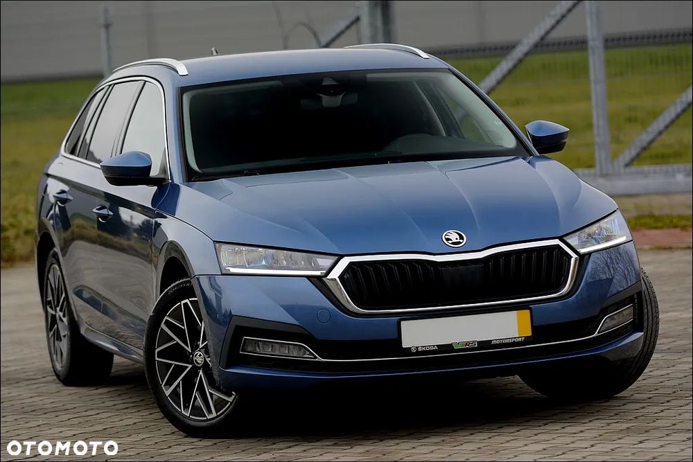 Skoda Octavia Combi 2.0 TDI DSG Ultimate - 2