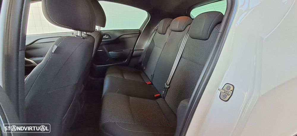 Citroën DS4 1.6 e-HDi So Chic - 9