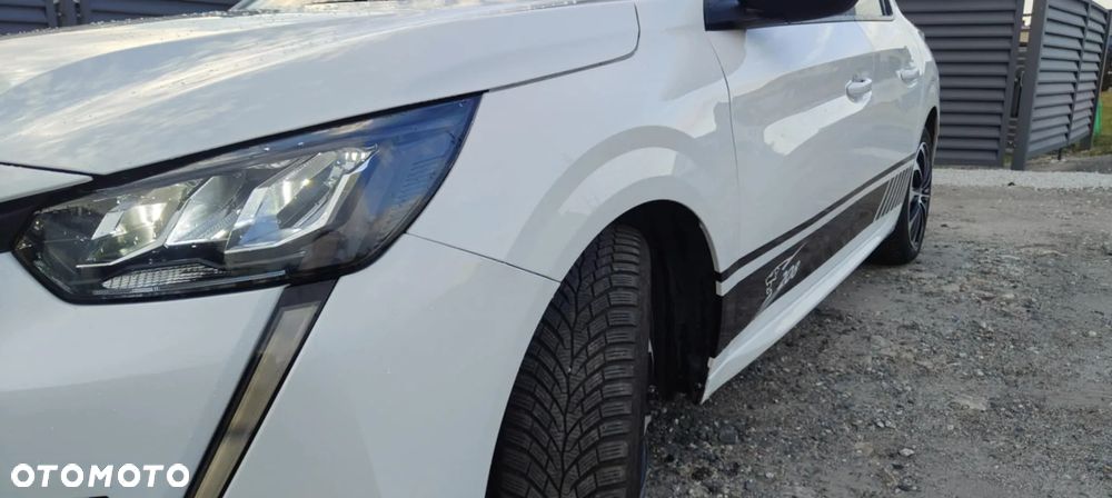 Peugeot 208 1.2 PureTech Allure S&S - 2
