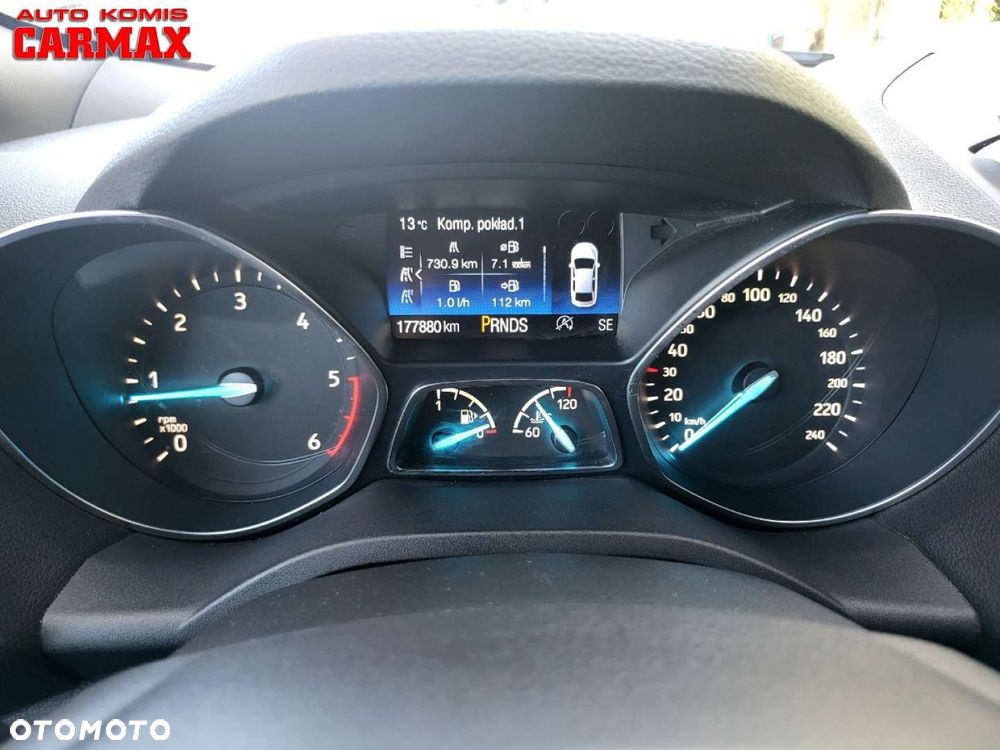 Ford Kuga - 12