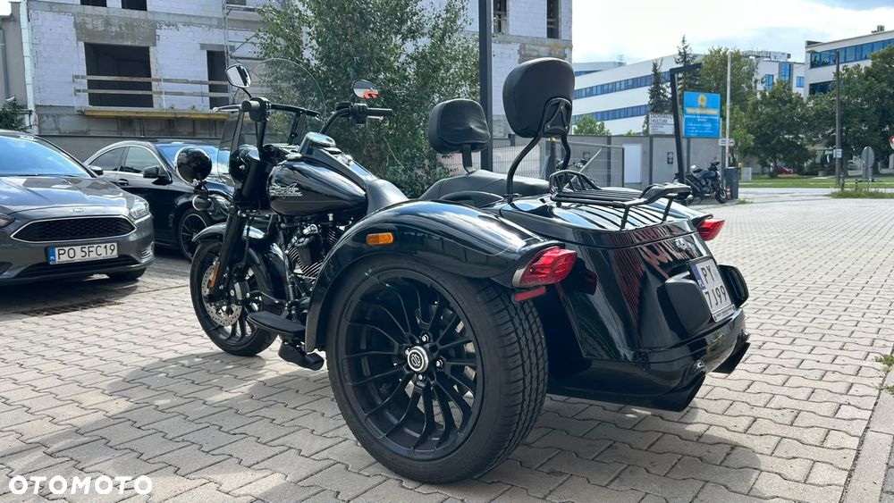 Harley-Davidson Trike Freewheeler - 5