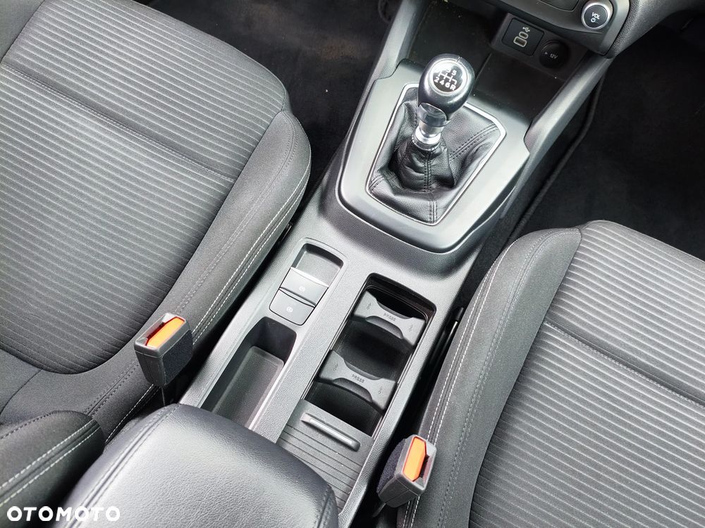 Ford Focus 1.0 EcoBoost Titanium - 26