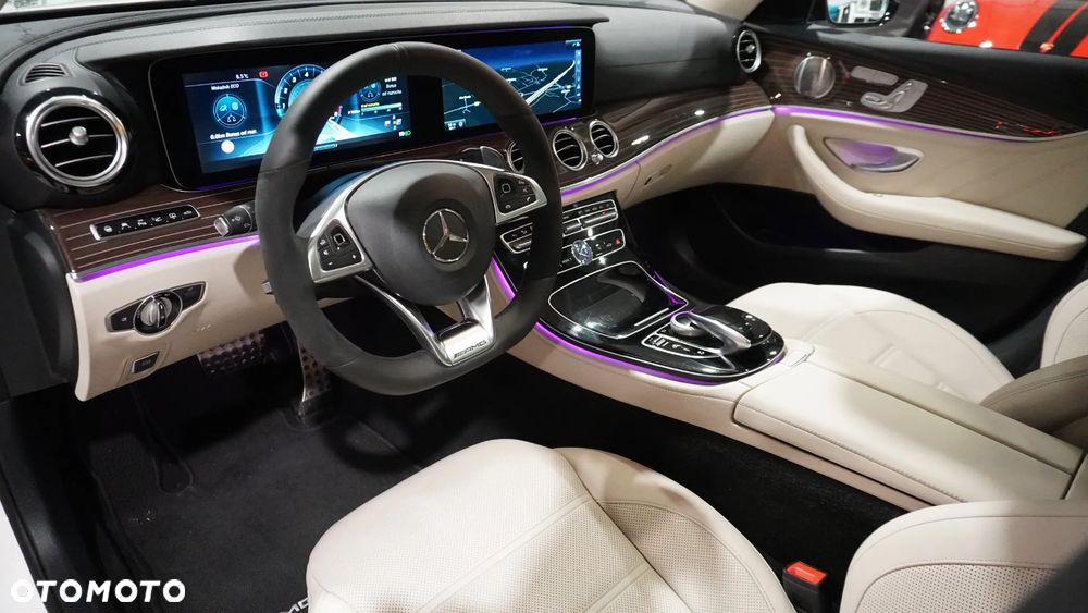 Mercedes-Benz Klasa E - 6