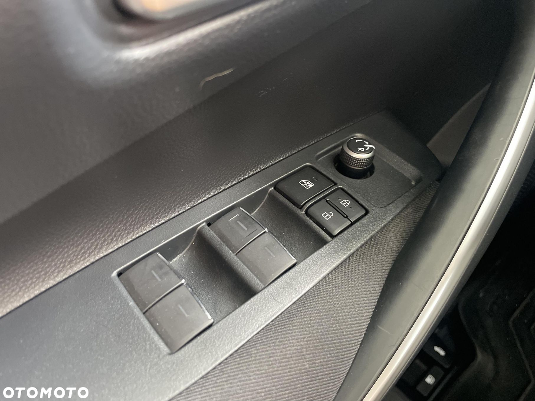 Toyota Corolla - 20